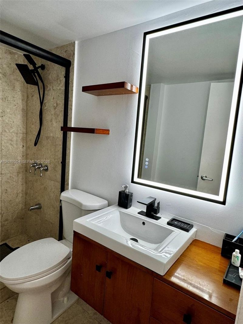1300 Lincoln Rd, Unit B302, Miami Beach, FL 33139 Photo