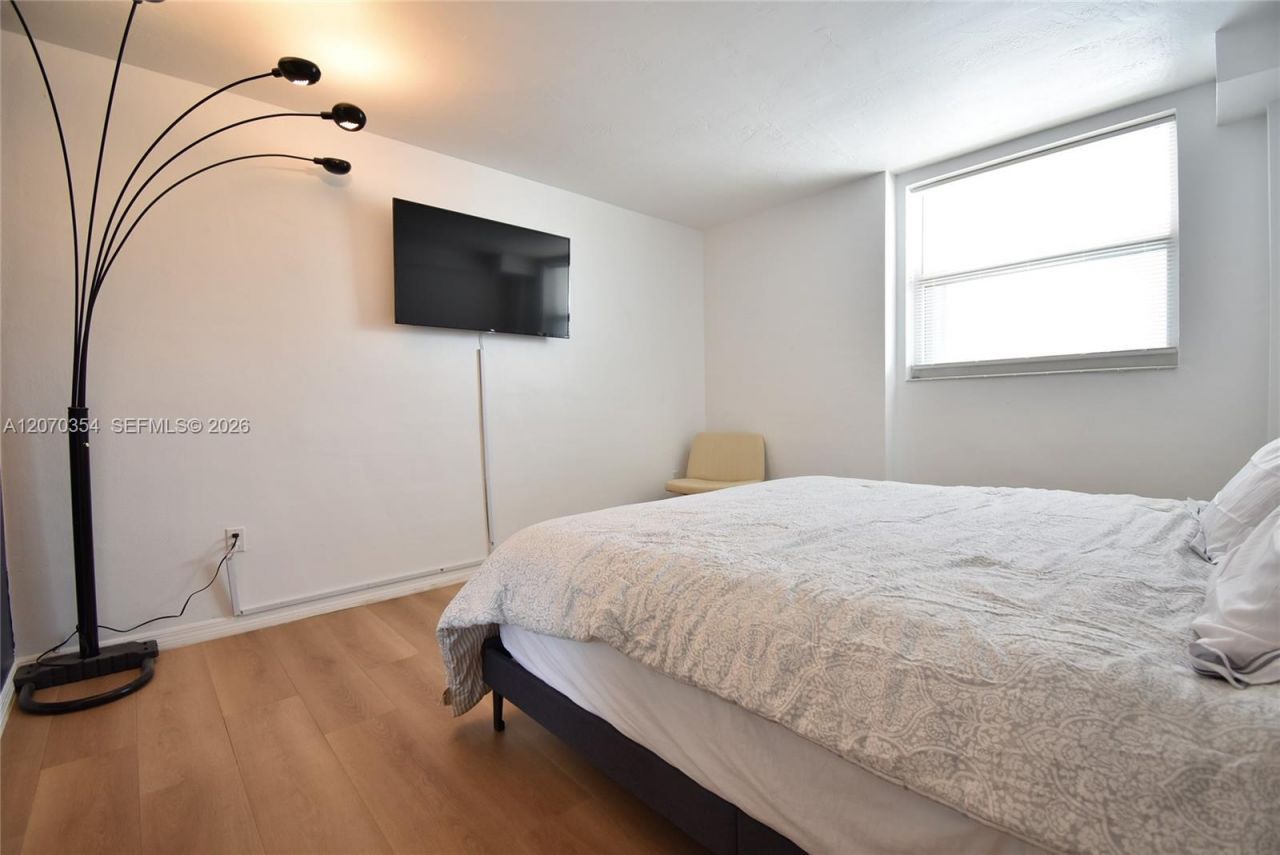 1300 Lincoln Rd, Unit B302, Miami Beach, FL 33139 Photo