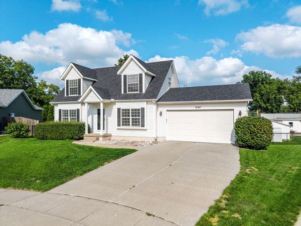 1848 Anderson Court , Bettendorf, IA 52722