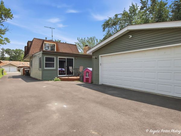 42680 N Lake Drive , Antioch, IL 60002