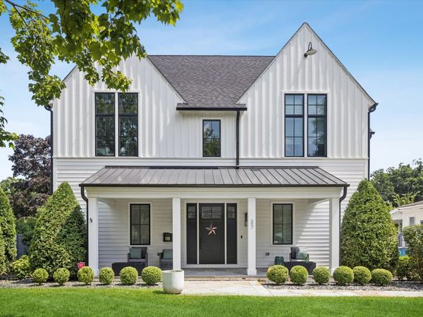 37 S Stough Street , Hinsdale, IL 60521