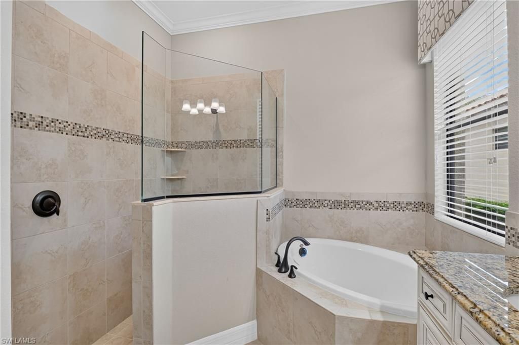 12695 Kinross Ln, Naples, FL 34120 Photo