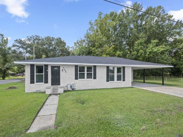 4366 Mills St, Zachary, LA 70791