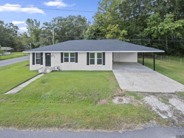 4366 Mills St, Zachary, LA 70791