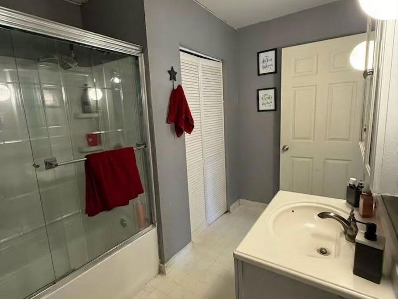 250 S Oak Street, Lakeview, OH 43331 Photo 10