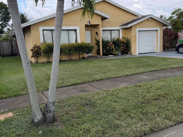 9616 NW 49TH Street, Sunrise, FL 33351