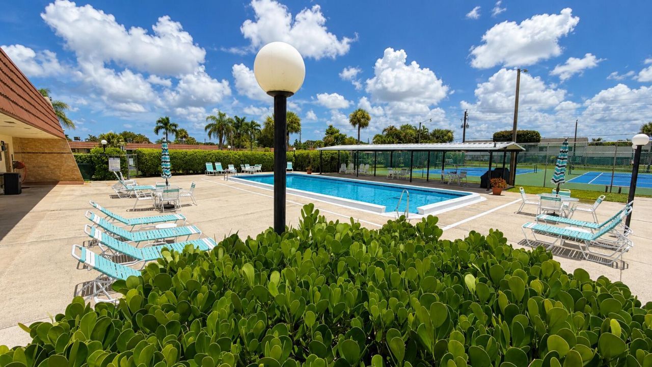 5780 W Fernley Drive W, Unit 101, West Palm Beach, FL 33415 Photo