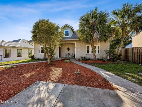 2734B OCEAN Drive, Fernandina Beach, FL 32034