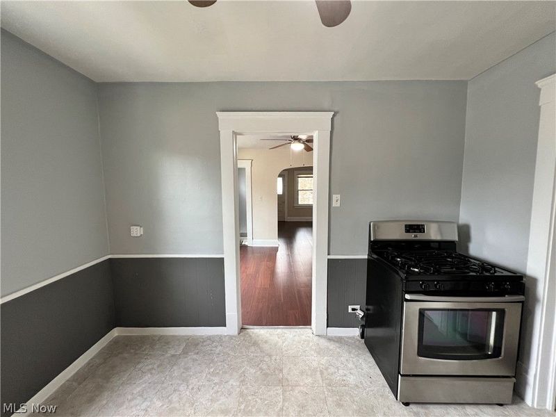 2406 Searsdale Avenue, Cleveland, OH 44109 Photo 18