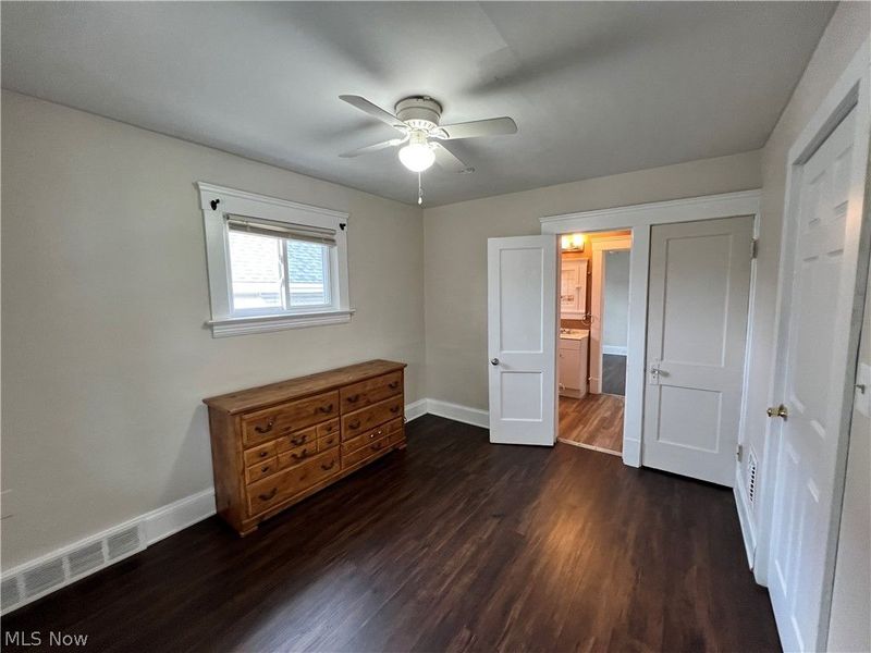 2406 Searsdale Avenue, Cleveland, OH 44109 Photo 9