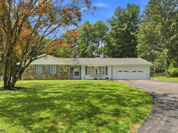 7 Brantwood Ter, Mansfield, NJ 07840
