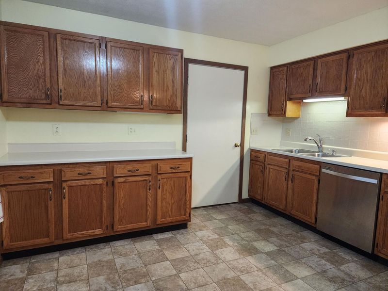 521 Julia Street, Unit Unit 29, Urbana, OH 43078 Photo 7