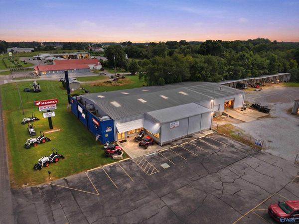 2908 Huntsville Highway, Fayetteville, TN 37334