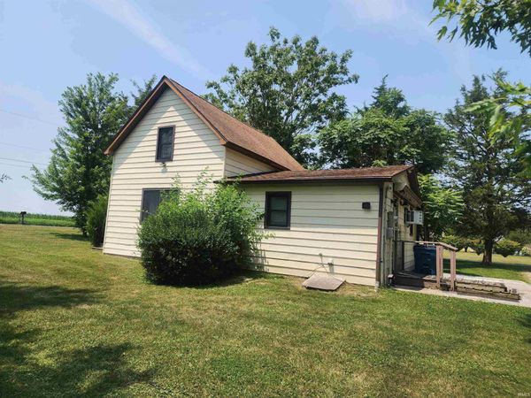 595 Winchester Road, Geneva, IN 46740