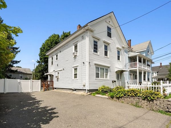 452 N Montello St, Brockton, MA 02302