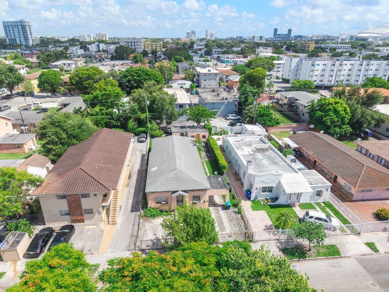 2033 SW 5th Street, Miami, FL 33135 Photo
