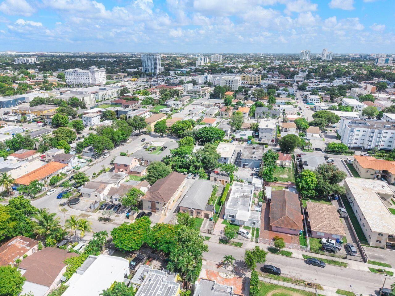 2033 SW 5th Street, Miami, FL 33135 Photo