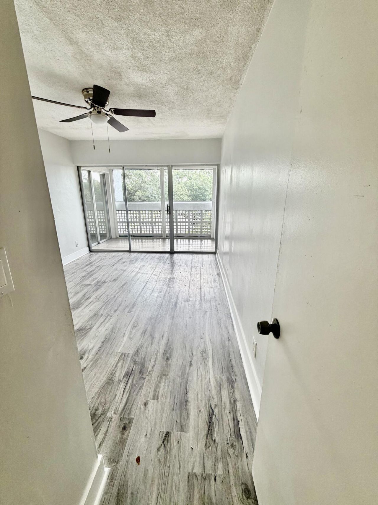 3301 Spanish Moss Terrace, Unit 303, Lauderhill, FL 33319 Photo