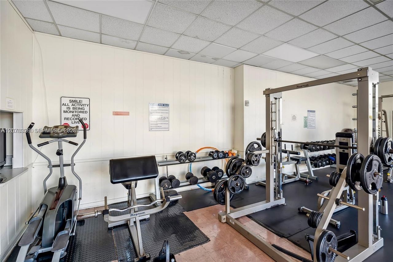 1817 S Ocean Dr , Unit 823, Hallandale Beach, FL 33009 Photo