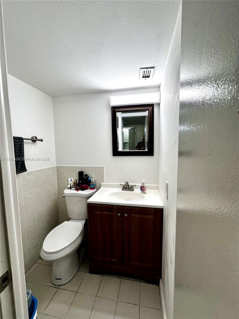 1817 S Ocean Dr , Unit 823, Hallandale Beach, FL 33009 Photo