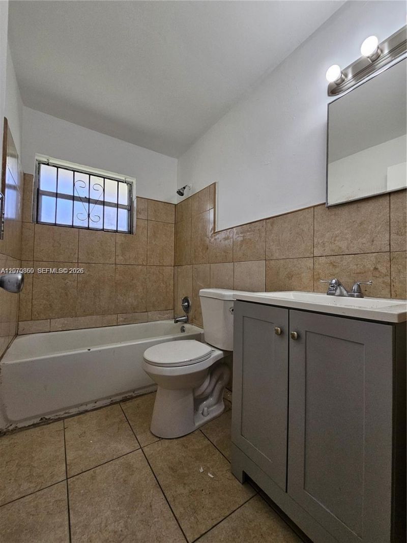 2119 NW 64th St , Unit 2119, Miami, FL 33147 Photo