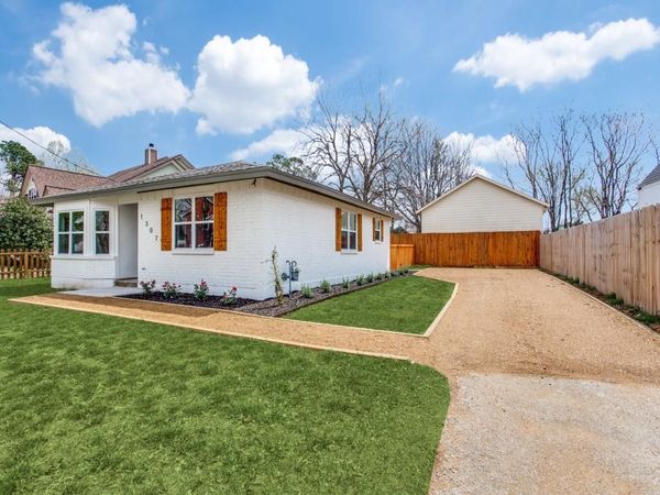 1307 Worthington Street , Grapevine, TX 76051