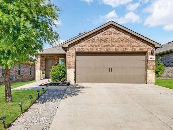 2706 Blackbuck Court, Crandall, TX 75114