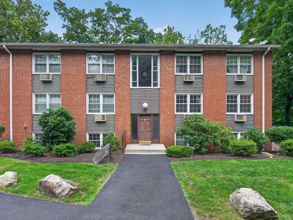 4 Dove Court, Unit V, Croton-on-Hudson, NY 10520