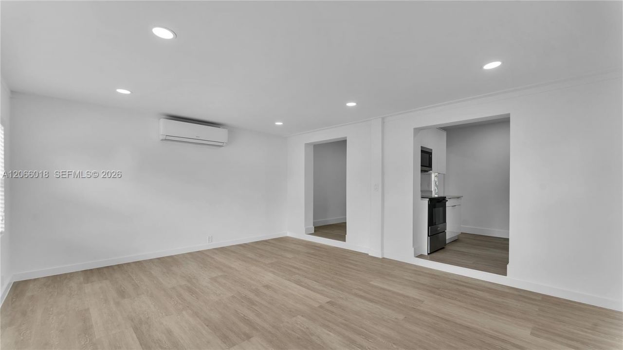 4840 SW 5th Ter , Miami, FL 33134 Photo