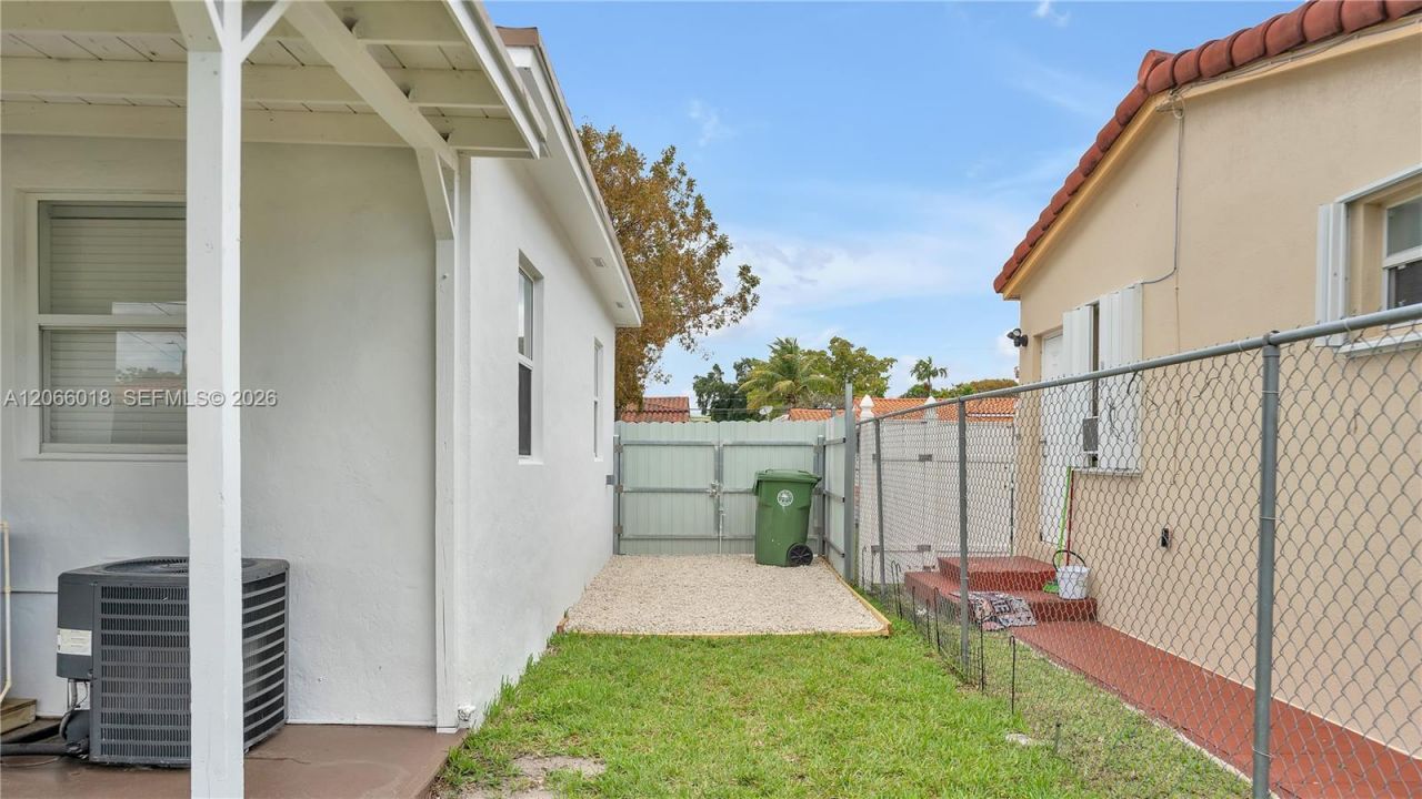 4840 SW 5th Ter , Miami, FL 33134 Photo