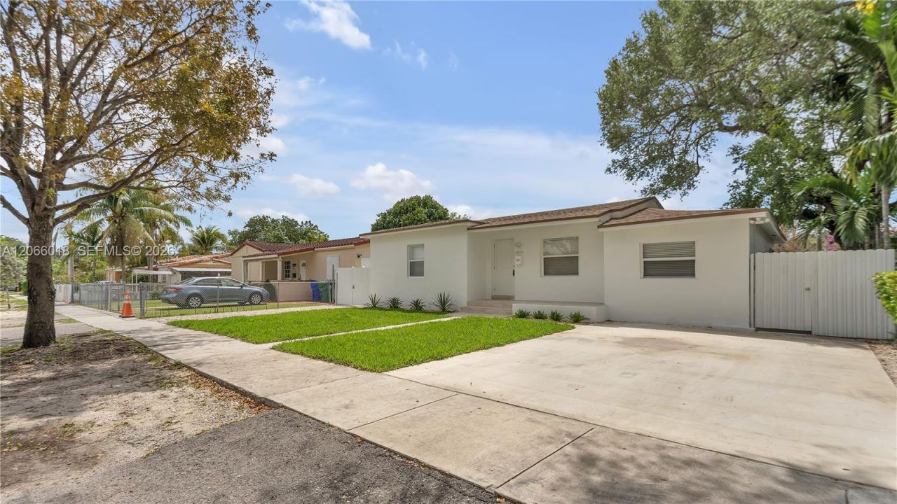 4840 SW 5th Ter , Miami, FL 33134 Photo