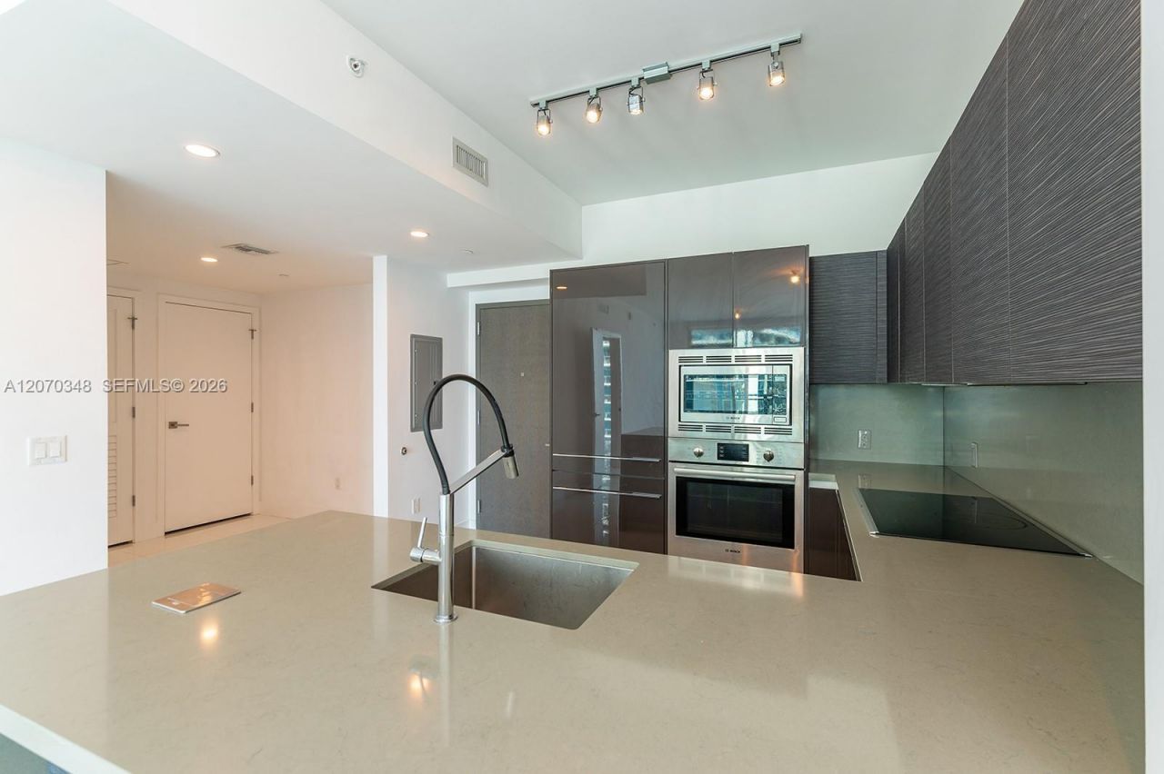 1080 Brickell Ave , Unit 3207, Miami, FL 33131 Photo
