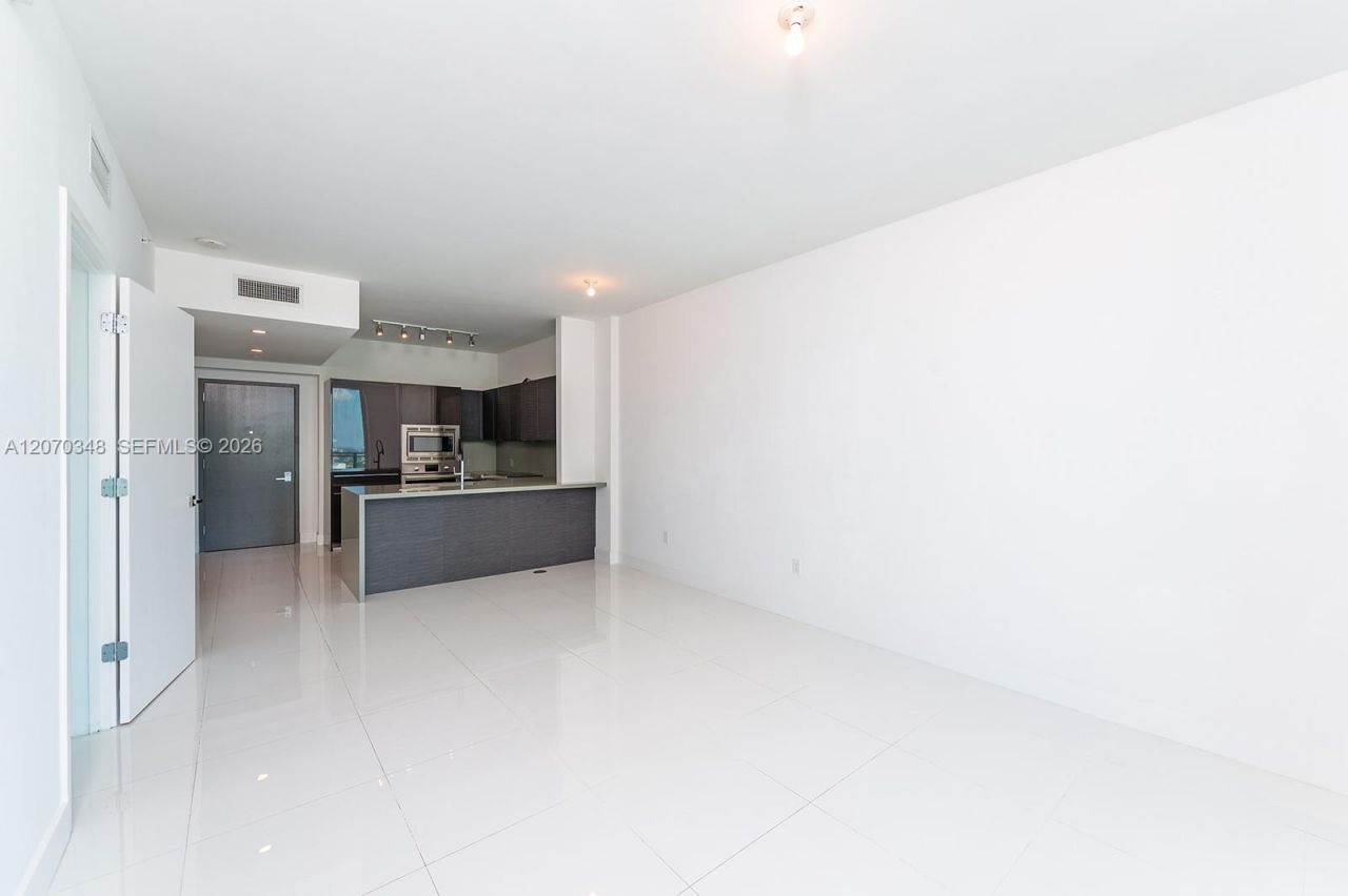 1080 Brickell Ave , Unit 3207, Miami, FL 33131 Photo