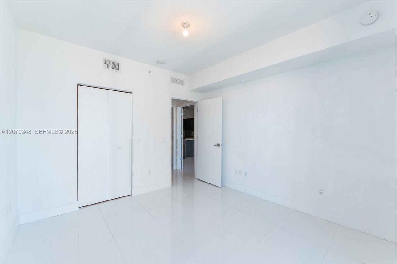 1080 Brickell Ave , Unit 3207, Miami, FL 33131 Photo