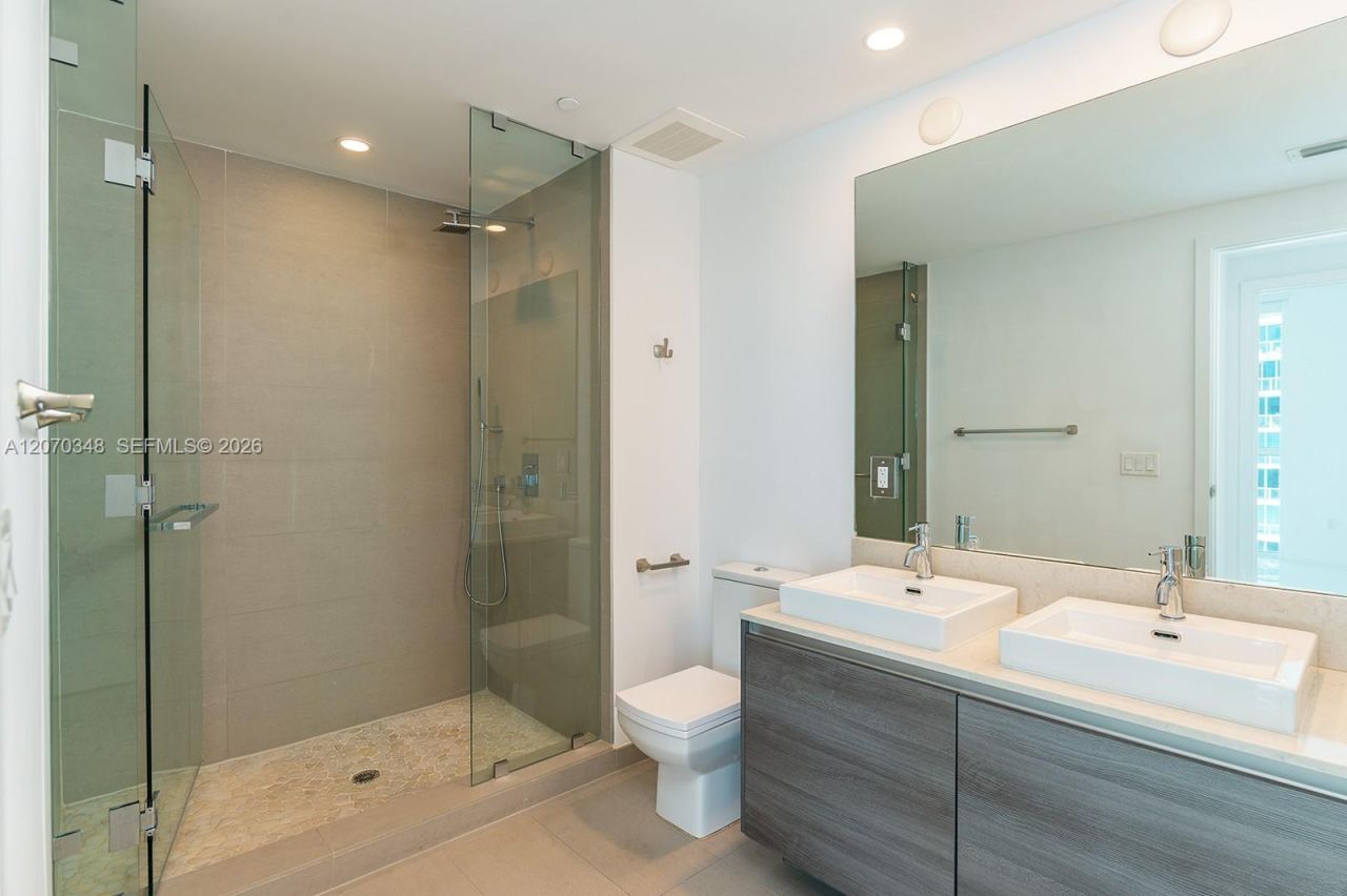 1080 Brickell Ave , Unit 3207, Miami, FL 33131 Photo