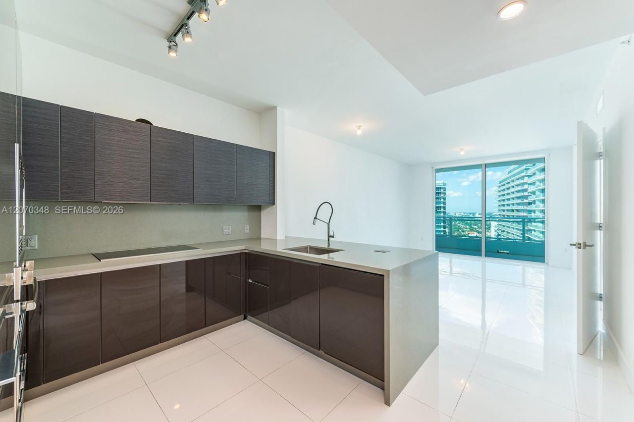 1080 Brickell Ave , Unit 3207, Miami, FL 33131 Photo