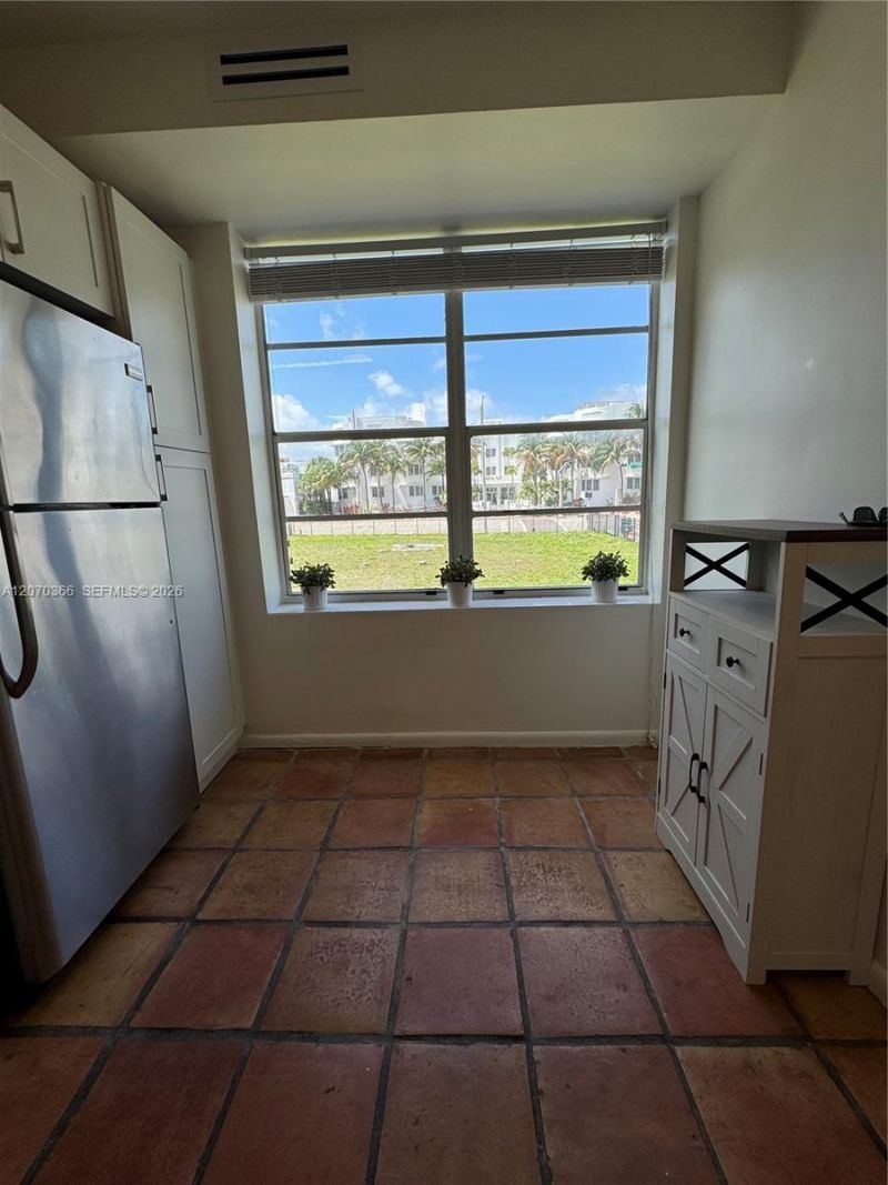 1460 Ocean Dr , Unit 208, Miami Beach, FL 33139 Photo