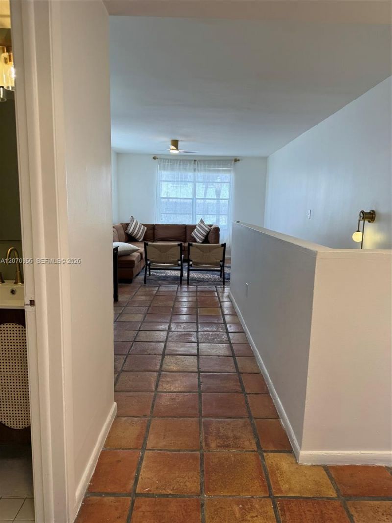 1460 Ocean Dr , Unit 208, Miami Beach, FL 33139 Photo