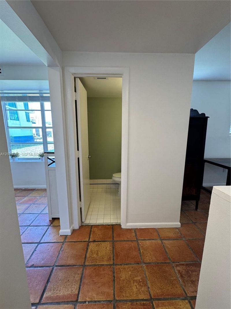 1460 Ocean Dr , Unit 208, Miami Beach, FL 33139 Photo
