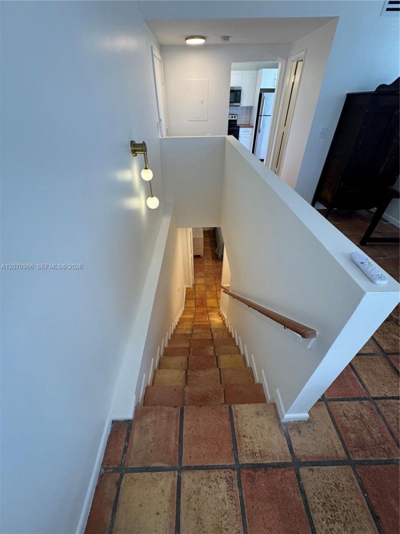 1460 Ocean Dr , Unit 208, Miami Beach, FL 33139 Photo