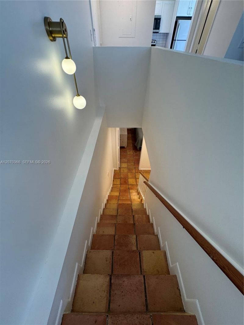 1460 Ocean Dr , Unit 208, Miami Beach, FL 33139 Photo
