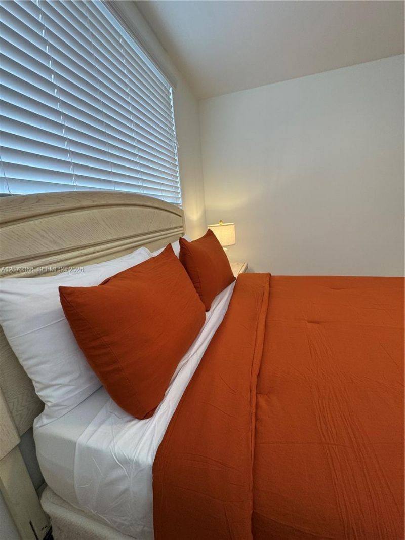 1460 Ocean Dr , Unit 208, Miami Beach, FL 33139 Photo