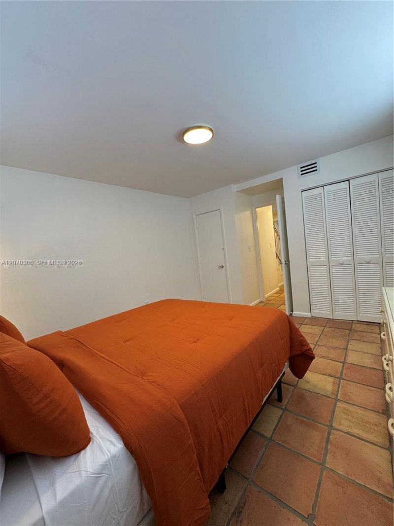 1460 Ocean Dr , Unit 208, Miami Beach, FL 33139 Photo