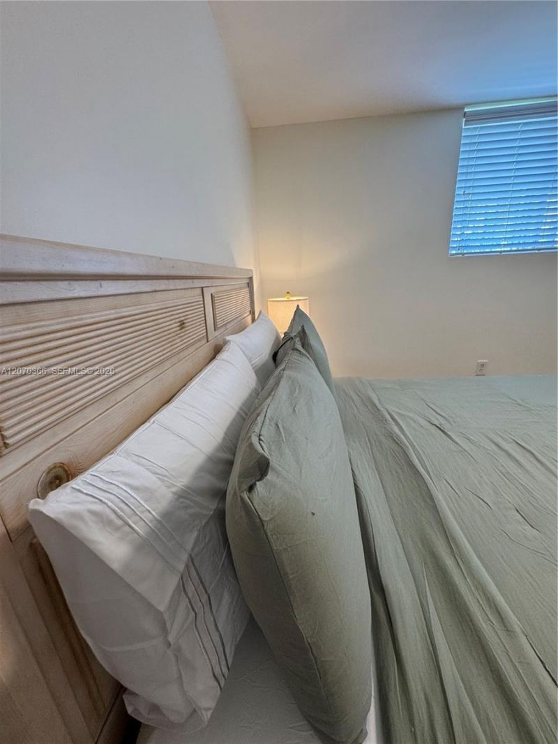 1460 Ocean Dr , Unit 208, Miami Beach, FL 33139 Photo