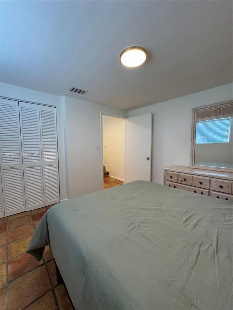 1460 Ocean Dr , Unit 208, Miami Beach, FL 33139 Photo