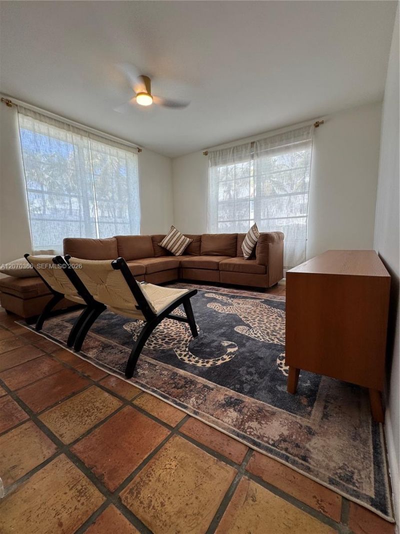 1460 Ocean Dr , Unit 208, Miami Beach, FL 33139 Photo