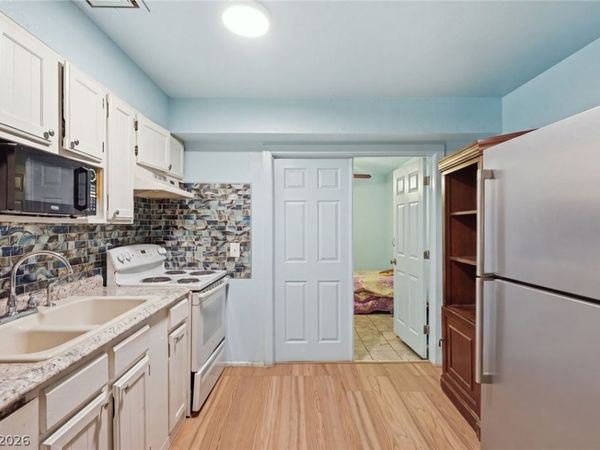 3978 Voxna Street, Las Vegas, NV 89119