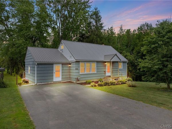 2068 County Route 12 , Central Square, NY 13036