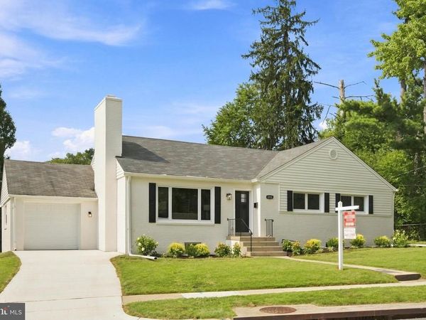 4715 FRANKLIN STREET , BETHESDA, MD 20814