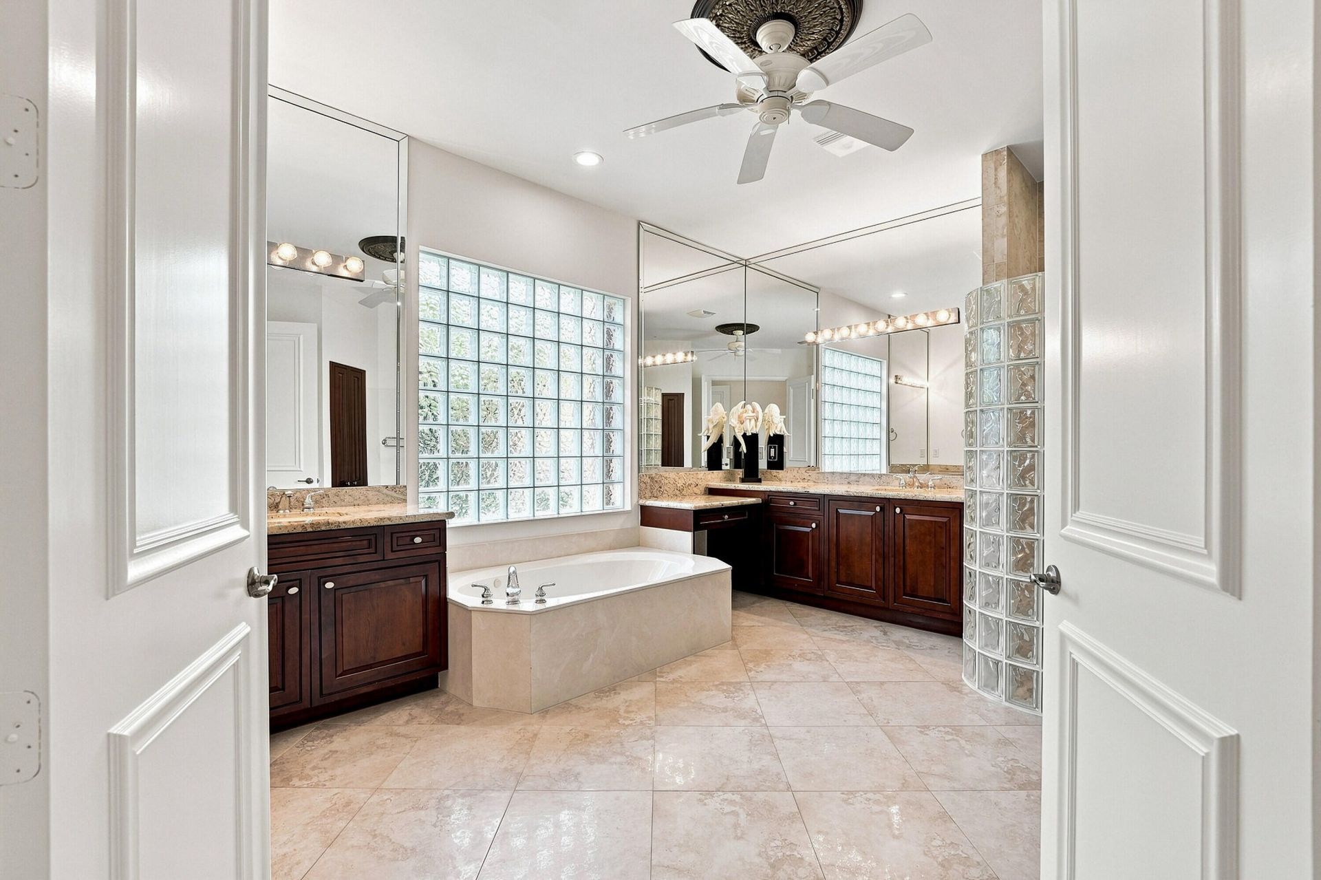 10684 Whitewind Circle, Boynton Beach, FL 33473 Photo